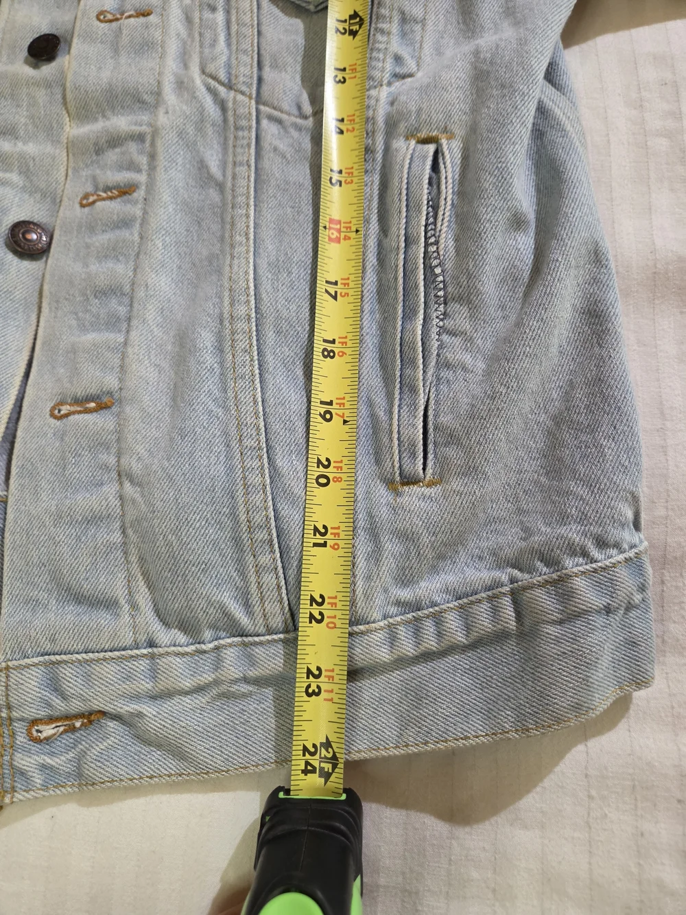 Vintage Levis Type 3 Jacket 7056-0211 Faded Light Wash (size SMALL) Made in USA